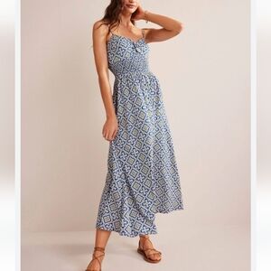 Boden Twist Front Detail Graphic Print Jersey Midi Dress In Heron Blue